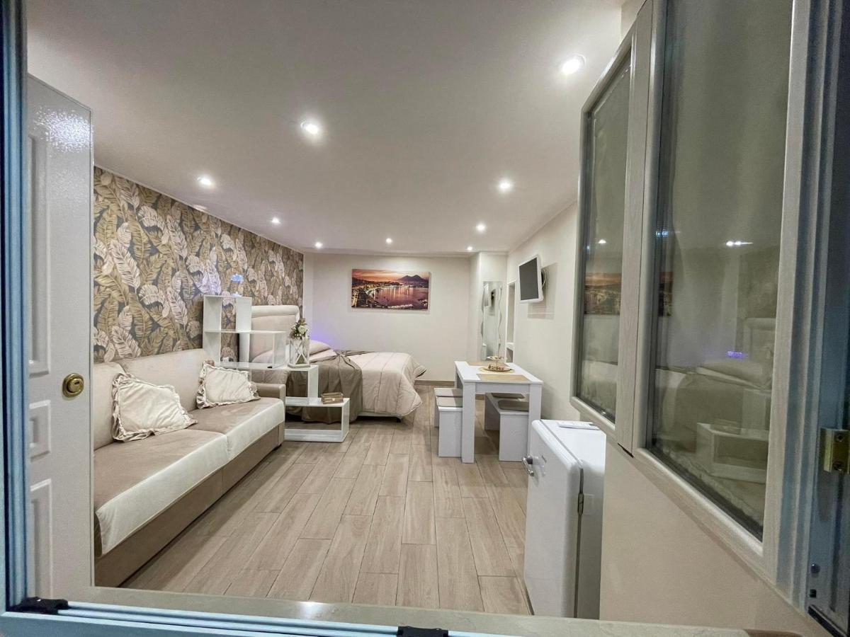 La Dimora Dei Sogni Sedil Capuano Home Suite เนเปิลส์ ภายนอก รูปภาพ