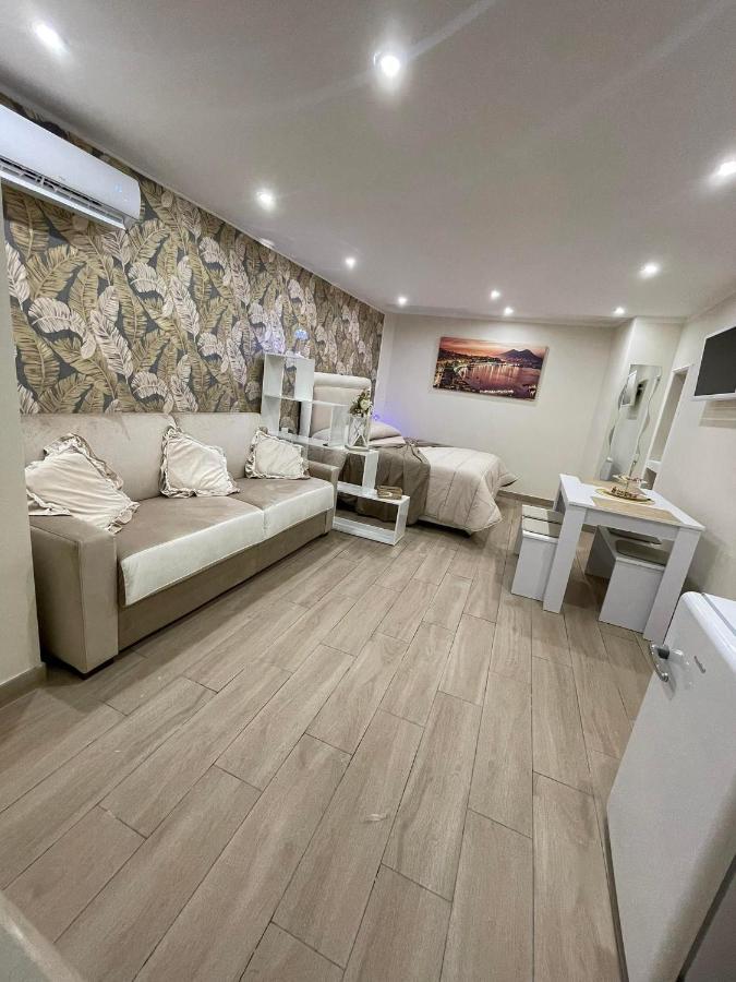 La Dimora Dei Sogni Sedil Capuano Home Suite เนเปิลส์ ภายนอก รูปภาพ