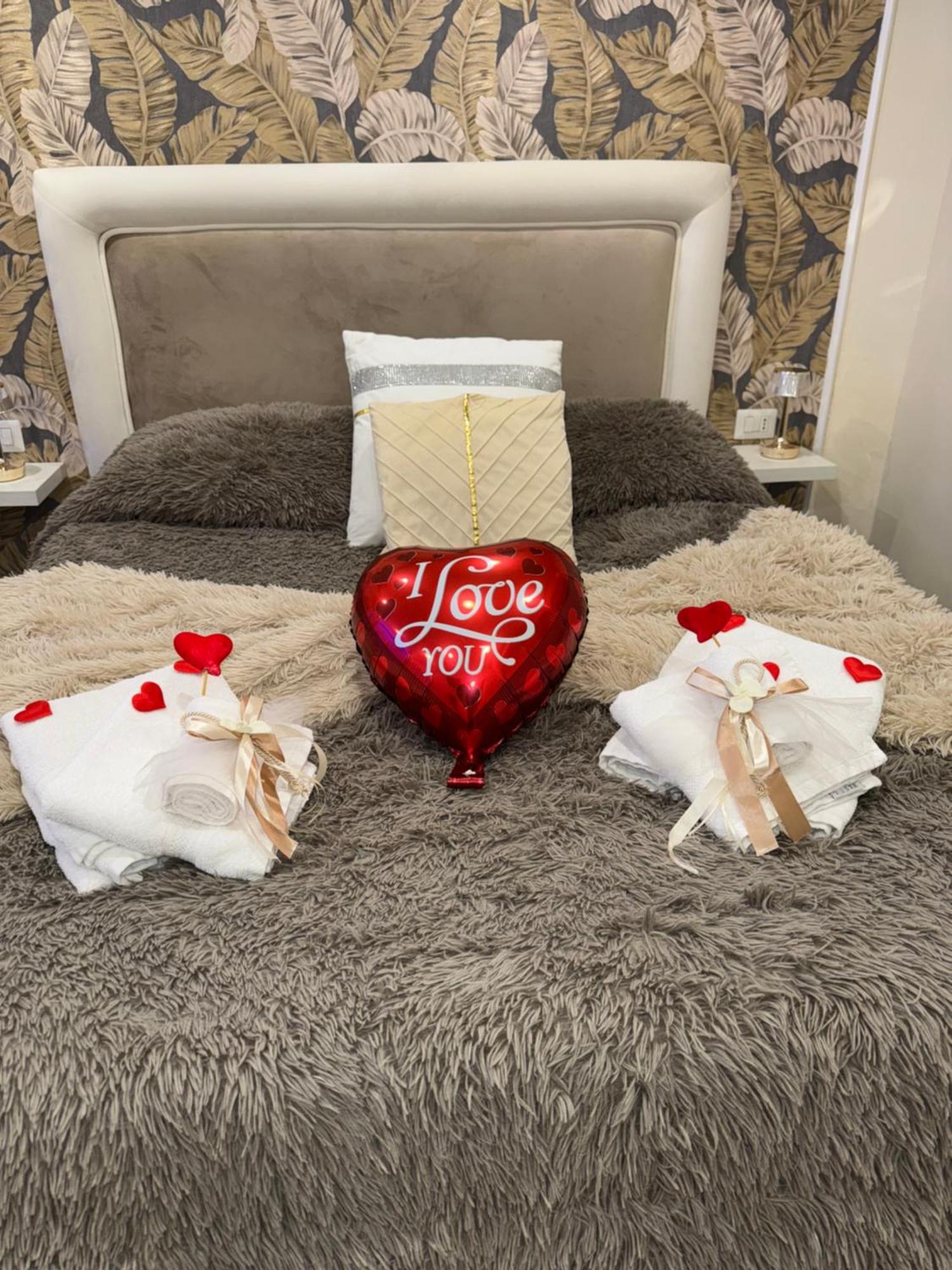 La Dimora Dei Sogni Sedil Capuano Home Suite เนเปิลส์ ภายนอก รูปภาพ